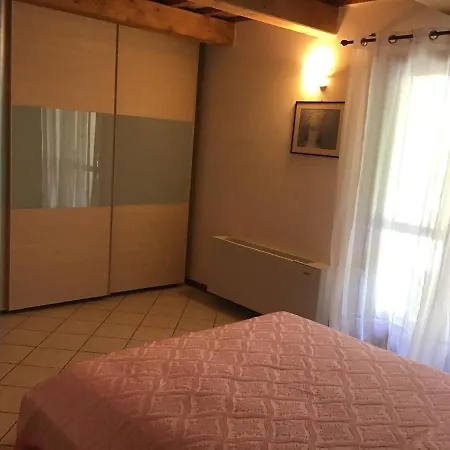 Lägenhet Baia Vallugola *